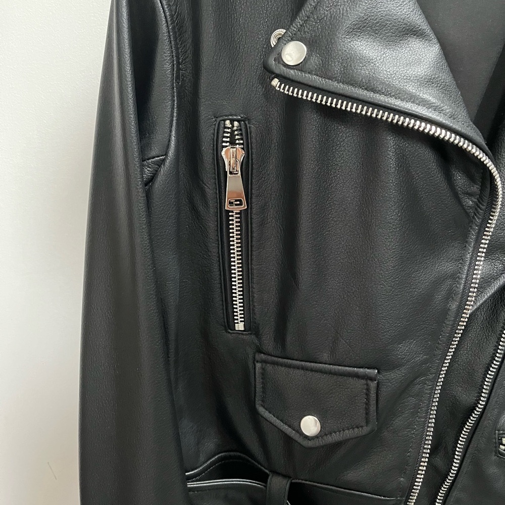 Leather jacket - Picture 2 of 6